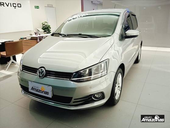 VOLKSWAGEN FOX 1.6 MSI HIGHLINE 16V FLEX 4P AUTOMATIZADO VOLKSWAGEN FOX 1.6 MSI HIGHLINE 16V FLEX 4P AUTOMATIZADO